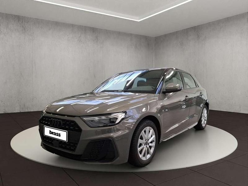 Chronosgrau metallic/mythossch Gebraucht 2024 Audi A1 S-Line Kleinwagen | 26.600 € (Fairer Preis) - Bild 1/4