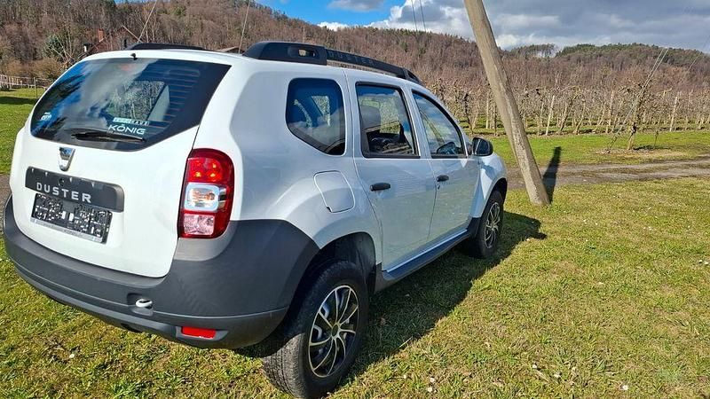 Gebraucht Dacia Duster Essentiel 105 PS (77 kW) 2015 Weiß SUV