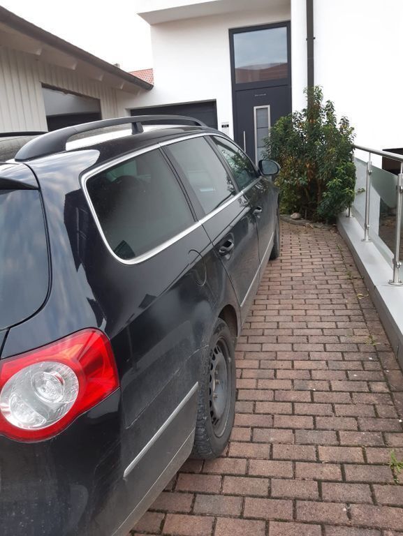 Gebraucht VW Passat 143 PS (105 kW) 2010 Schwarz Limousine