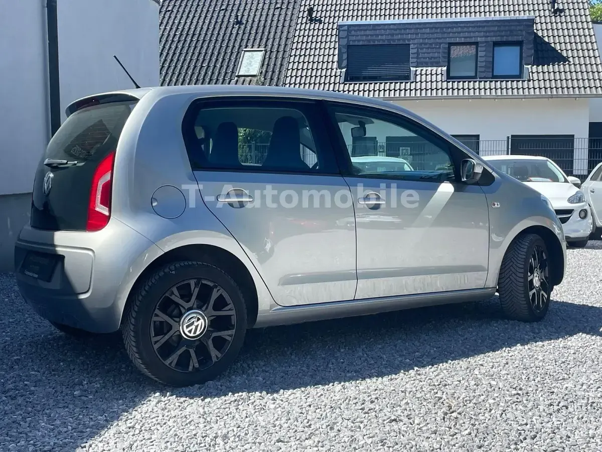 Second-hand VW up! 60 CP (44 kW) 2014 Argintiu Hatchback