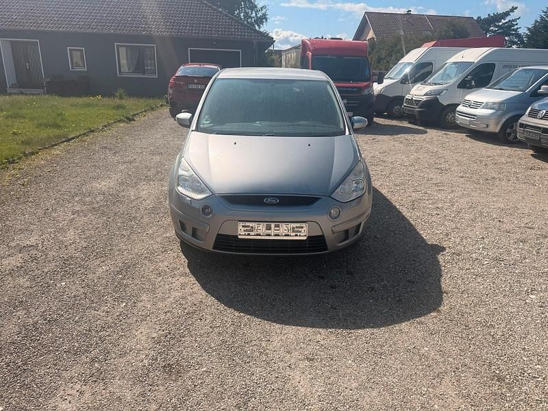 Gebraucht Ford S-MAX S 140 PS (102 kW) 2007 Silber Van / Kleinbus