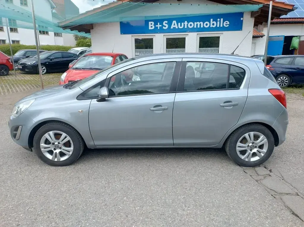 Gebraucht Opel Corsa Active 86 PS (63 kW) 2013 Silber Kleinwagen