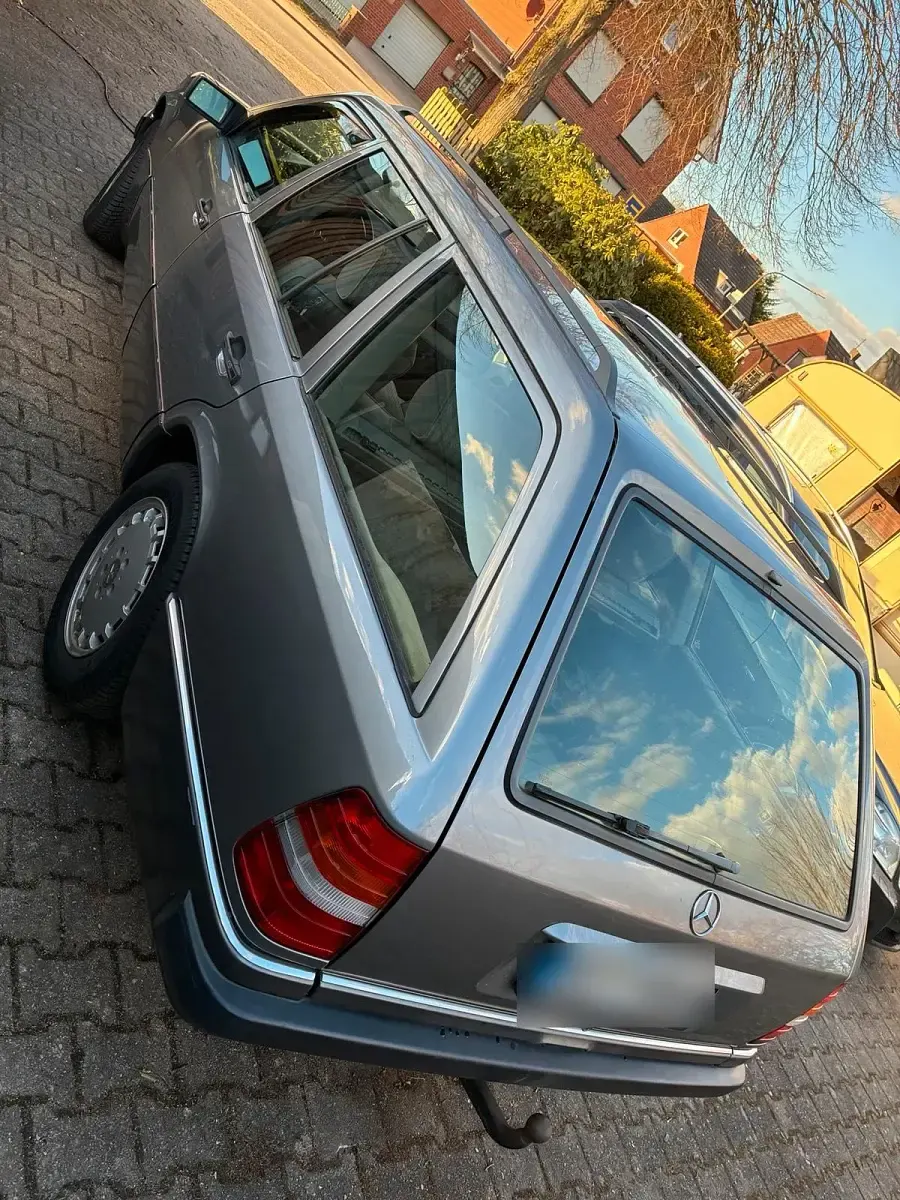 Gebraucht Mercedes E200 75 PS (55 kW) 1990 Kombi