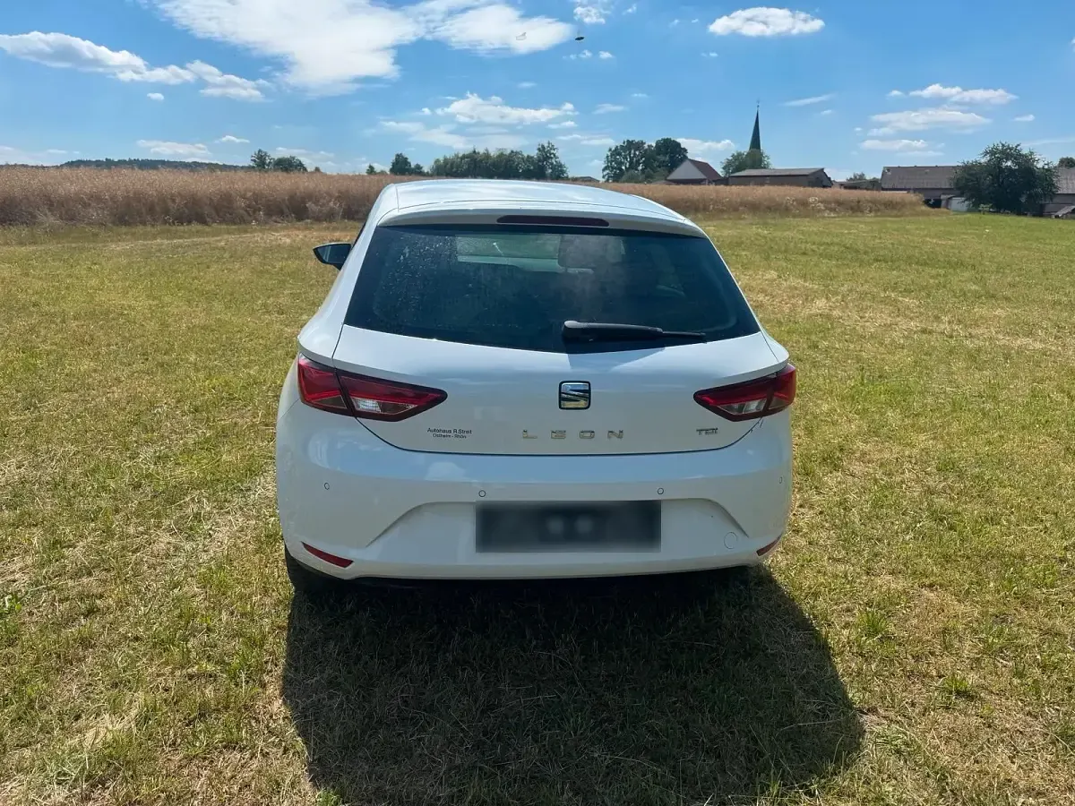 Gebraucht Seat Leon 150 PS (110 kW) 2015 Weiß Limousine