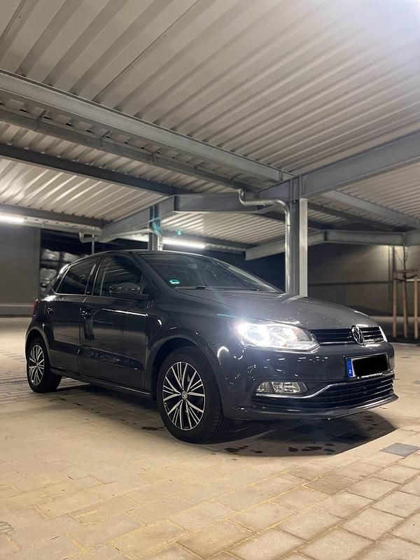 Gebraucht VW Polo Allstar 75 PS (55 kW) 2016 Grau Kleinwagen