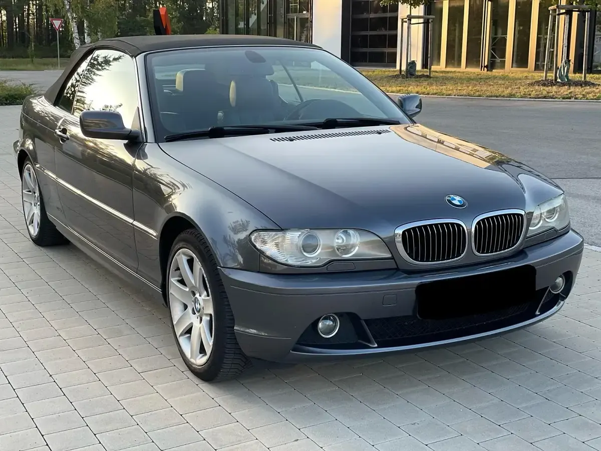 Gebraucht BMW 318 150 PS (110 kW) 2006 Grau Cabrio