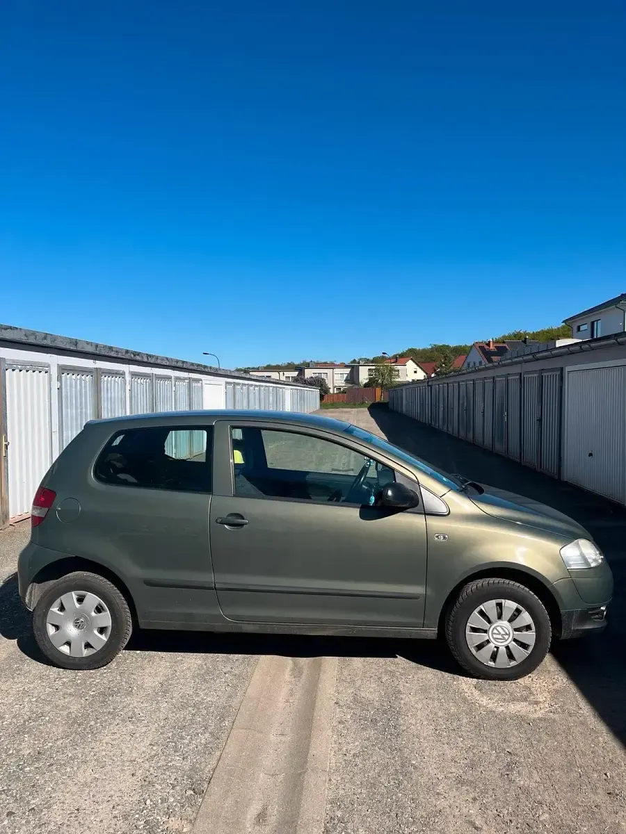 Używany VW Fox 55 KM (40 kW) 2006 Zielony Hatchback