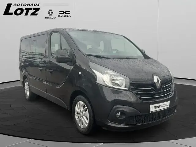 Second-hand Renault Trafic Expression 125 CP (91 kW) 2018 Negru Monovolum