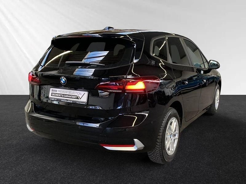 Gebraucht BMW 218 Active Tourer 150 PS (110 kW) 2023 Schwarz Van / Kleinbus