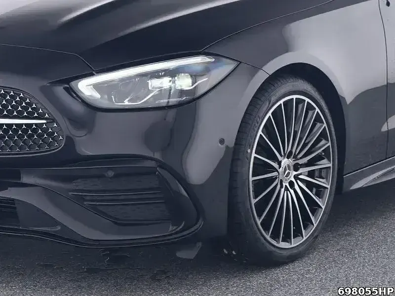 Gebraucht Mercedes C180 AMG 170 PS (125 kW) 2025 Metalliclack obsidianschwarz Kombi