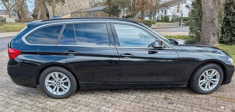 Gebraucht BMW 320 Luxury Line 190 PS (139 kW) 2019 Schwarz Kombi