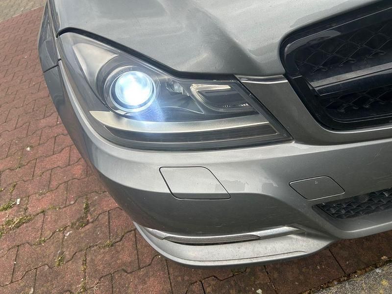 Gebraucht Mercedes C250 204 PS (150 kW) 2011 Silber Coupé