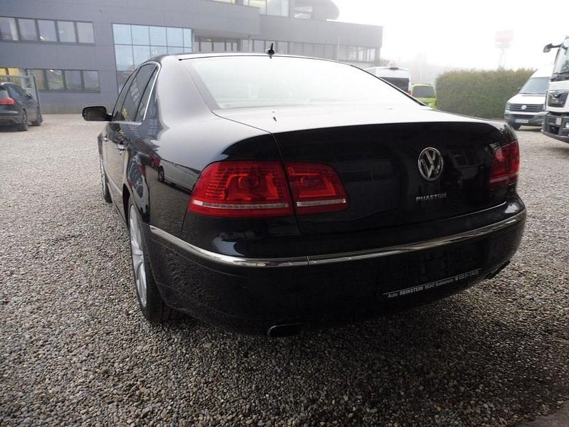 Gebraucht VW Phaeton 334 PS (245 kW) 2012 Blau Limousine