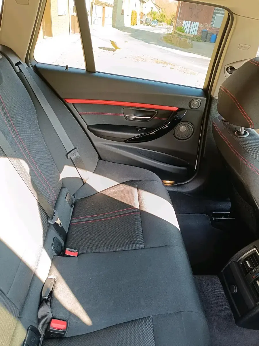 Gebraucht BMW 320 M Sport 190 PS (139 kW) 2019 Weiß Kombi