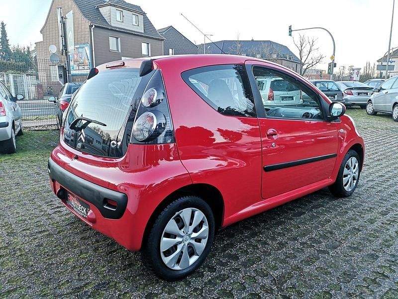 Gebraucht Citroën C1 Style 68 PS (50 kW) 2011 Lack rot Kleinwagen