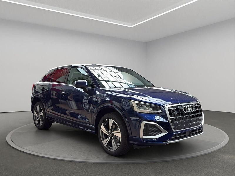 Gebraucht Audi Q2 Advanced Plus 150 PS (110 kW) 2025 Blau SUV