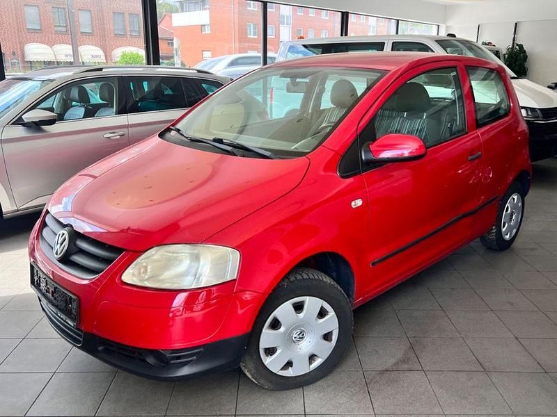 Rot Gebraucht 2007 VW Fox Basis Kleinwagen | 1.490 € (Guter Preis) - Bild 1/4