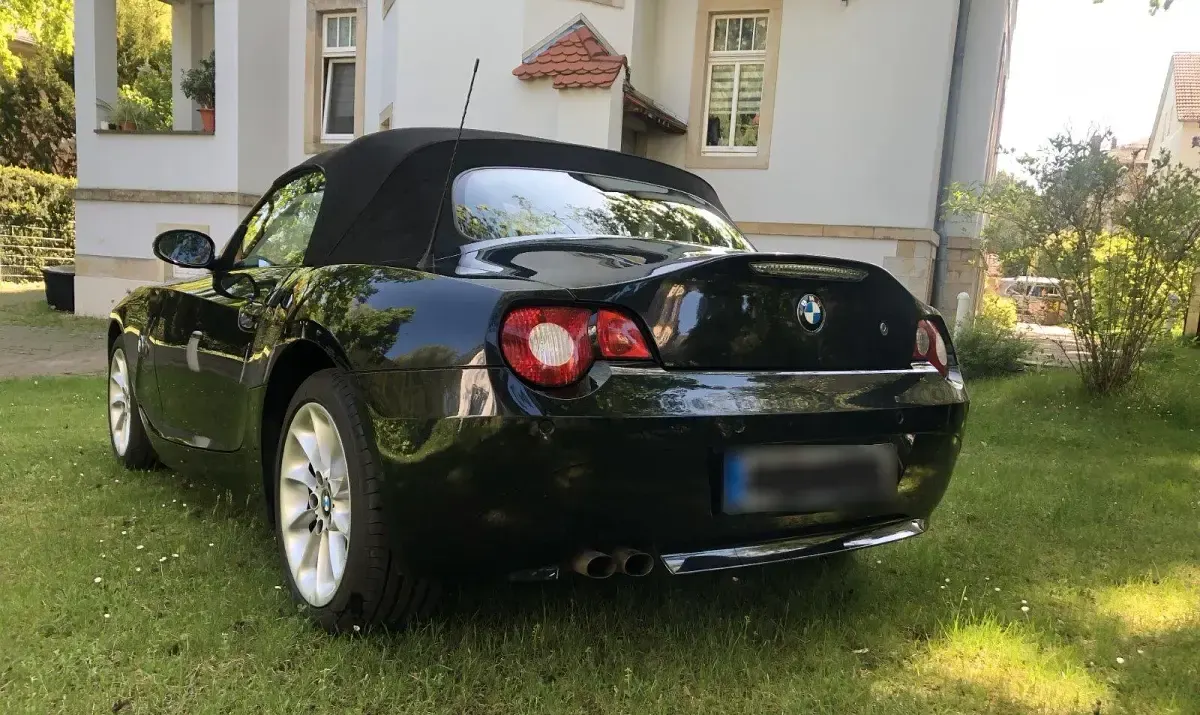 Gebraucht BMW Z4 170 PS (125 kW) 2005 Schwarz Cabrio