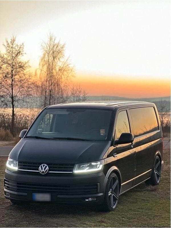 Gebraucht VW Transporter 140 PS (102 kW) 2016 Schwarz Van
