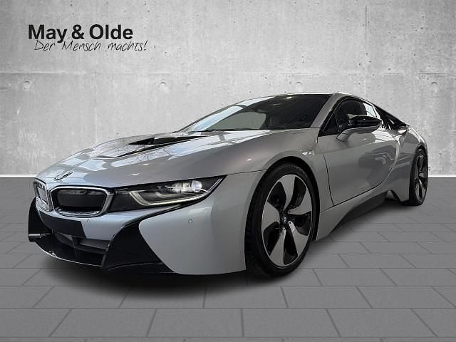 Gebraucht BMW i8 Sport Line 362 PS (266 kW) 2017 Silber Coupé