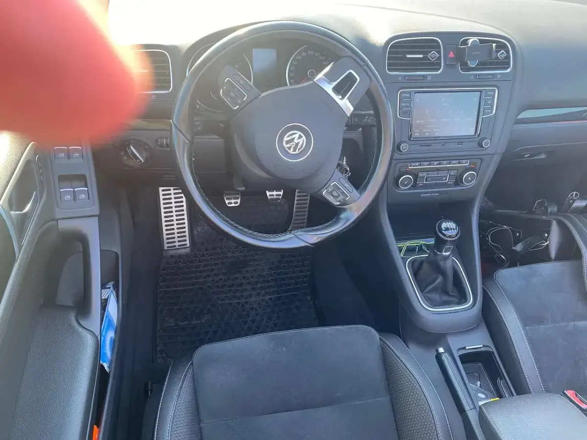 Gebraucht VW Golf Cabriolet 105 PS (77 kW) 2012 Weiß Cabrio