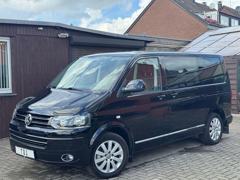 Schwarz Gebraucht 2012 VW Multivan Highline Van | 15.950 € (Superpreis) - Bild 1/4