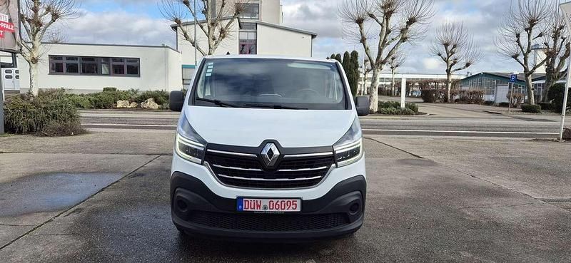 Gebraucht Renault Trafic Komfort 145 PS (106 kW) 2021 Schnie weiß Van / Kleinbus