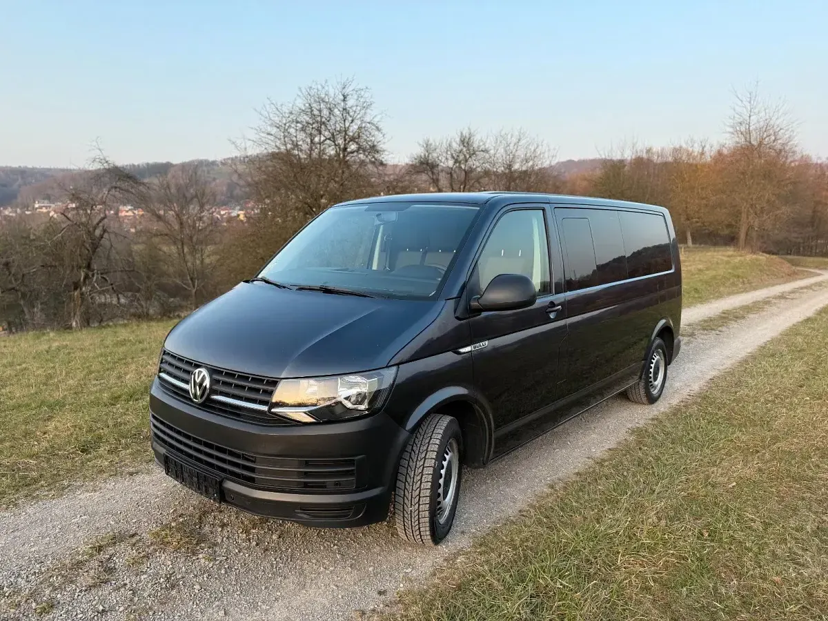 Używany VW Transporter 150 KM (110 kW) 2019 Niebieski Van