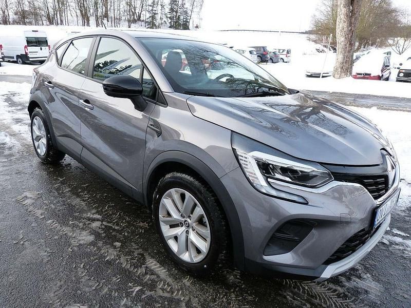 Second-hand Renault Captur Evolution 91 CP (66 kW) 2023 Gri SUV
