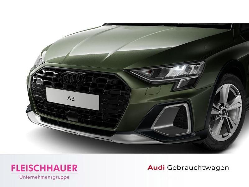 Gebraucht Audi A3 Ambiente 150 PS (110 kW) 2025 Distriktgrün metallic Limousine