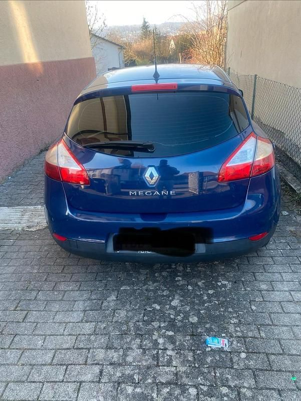 Gebraucht Renault Mégane III 107 PS (78 kW) 2009 Blau Kleinwagen