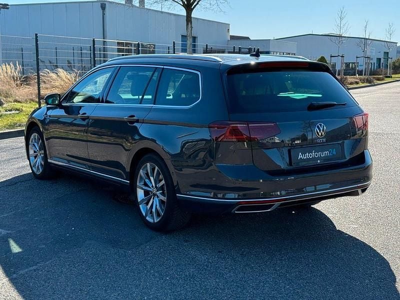 Gebraucht VW Passat GTE 156 PS (114 kW) 2020 Grau Kombi