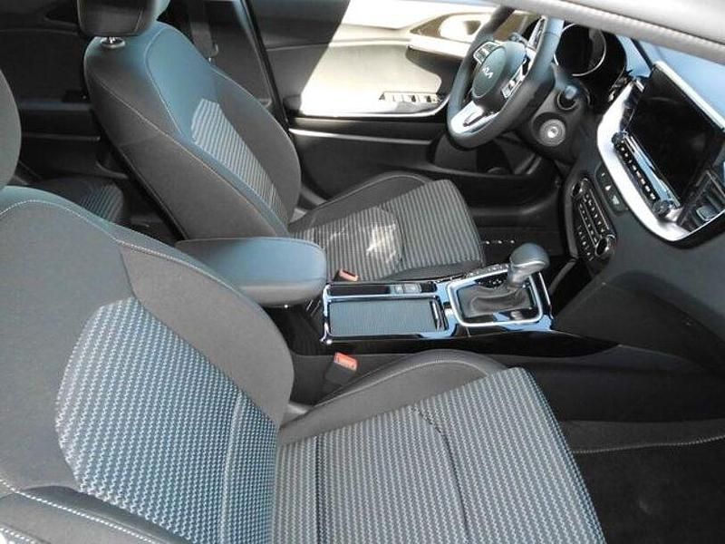 Gebraucht Kia Ceed Vision 140 PS (102 kW) 2025 Grau Kleinwagen