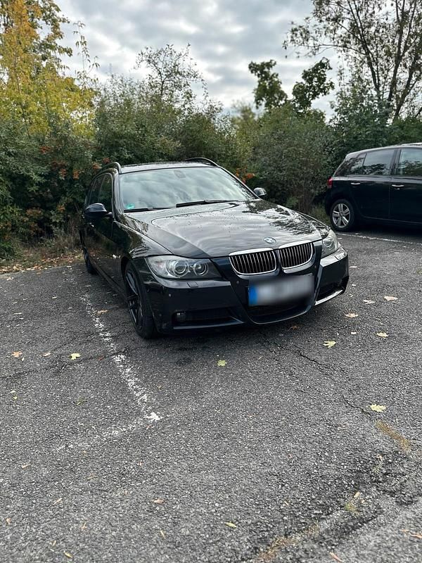 Gebraucht BMW 325 197 PS (144 kW) 2007 Schwarz Kombi