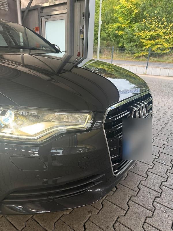 Gebraucht Audi A6 179 PS (131 kW) 2012 Schwarz Limousine
