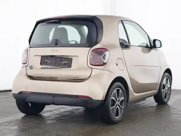 Gebraucht Smart ForTwo Electric Drive 60 kW (82 PS) 2023 Bodypanels in gold beige (metallic) Coupé
