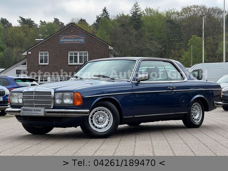Blau Gebraucht 1978 Mercedes 230 Coupé | 12.990 € - Bild 1/4