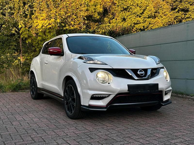 Weiß Gebraucht 2015 Nissan Juke Nismo RS Nismo RS SUV | 10.599 € - Bild 1/4