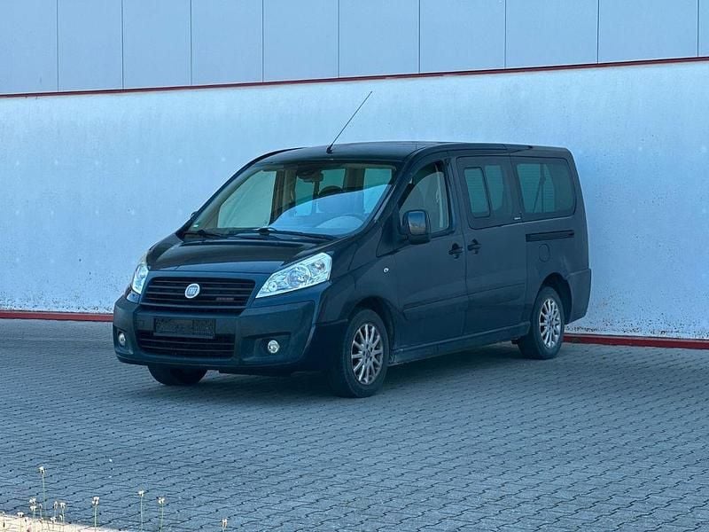 Schwarz Gebraucht 2011 Fiat Scudo Van / Kleinbus | 7.490 € (Fairer Preis) - Bild 1/4