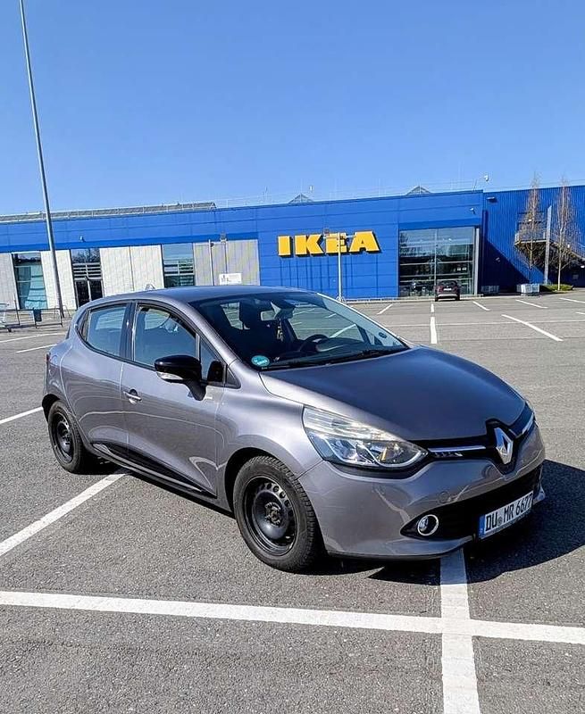 Gebraucht Renault Clio IV Initiale Paris 98 PS (72 kW) 2014 Silber Kleinwagen
