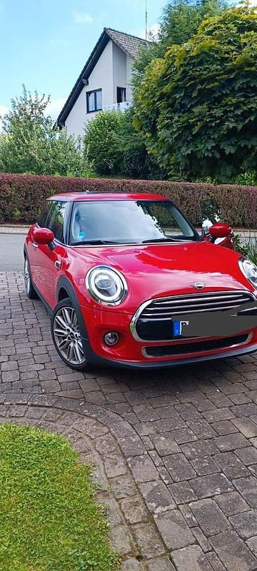 Gebraucht Mini Cooper 136 PS (100 kW) 2019 Rot Kleinwagen