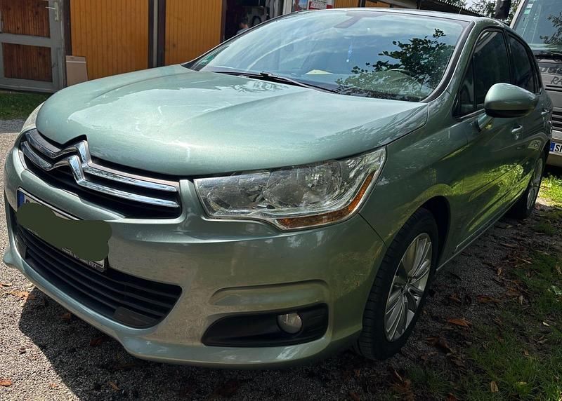 Gebraucht Citroën C4 120 PS (88 kW) 2011 Grün Kleinwagen
