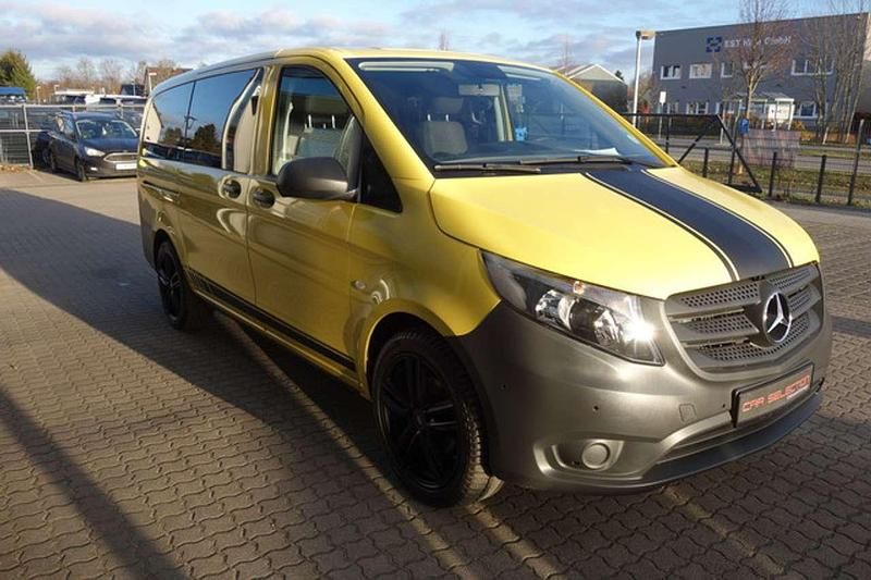 Gebraucht Mercedes Vito 163 PS (119 kW) 2022 Gelb Van