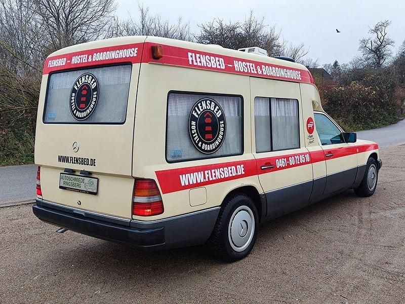 Gebraucht Mercedes 250 90 PS (66 kW) 1993 Beige Limousine