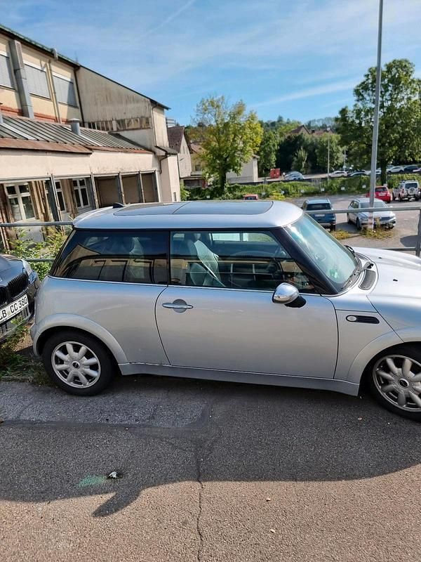Grau Gebraucht 2004 Mini Cooper Kleinwagen | 1.150 € (Guter Preis) - Bild 1/4