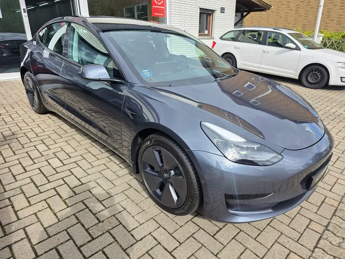 Gebraucht Tesla Model 3 RWD 208 kW (283 PS) 2022 Grau Limousine