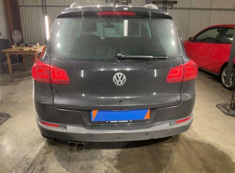 Gebraucht VW Tiguan Cup 140 PS (102 kW) 2014 Schwarz SUV
