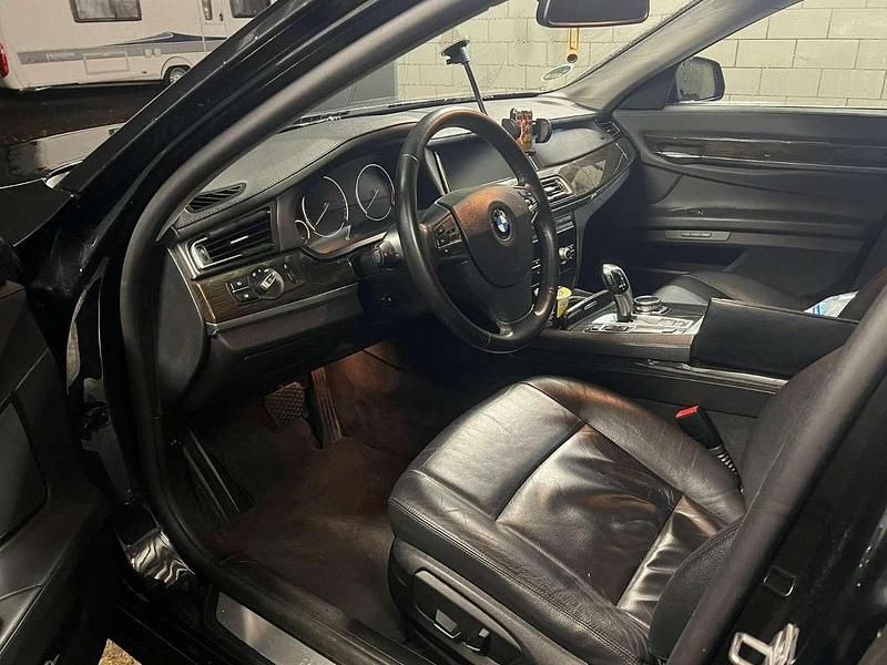Gebraucht BMW 730 300 PS (220 kW) 2014 Schwarz Limousine