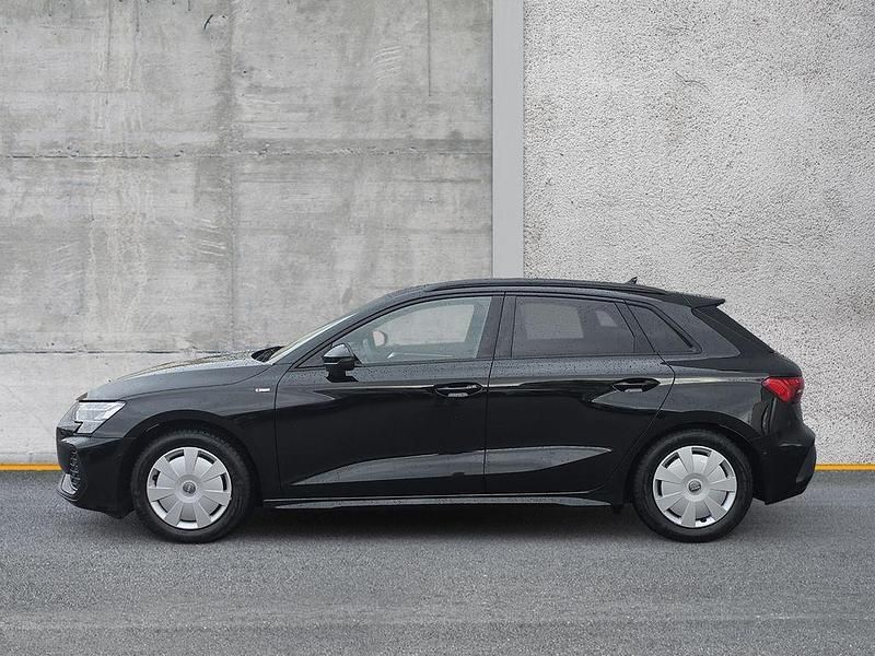 Gebraucht Audi A3 S-Line 150 PS (110 kW) 2025 Außenfarbe: Limousine
