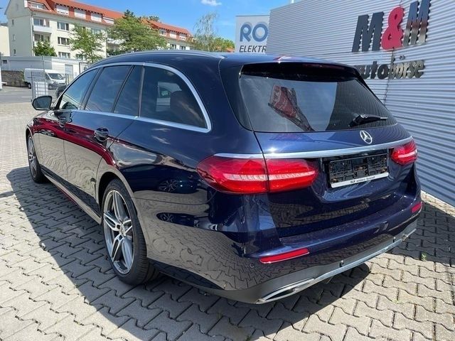 Gebraucht Mercedes E220 AMG line 194 PS (142 kW) 2018 Blau metallic Kombi